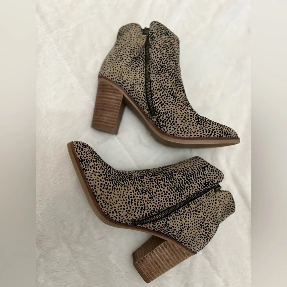 ✨ MIA Tracee Booties - Animal Print - Size 9